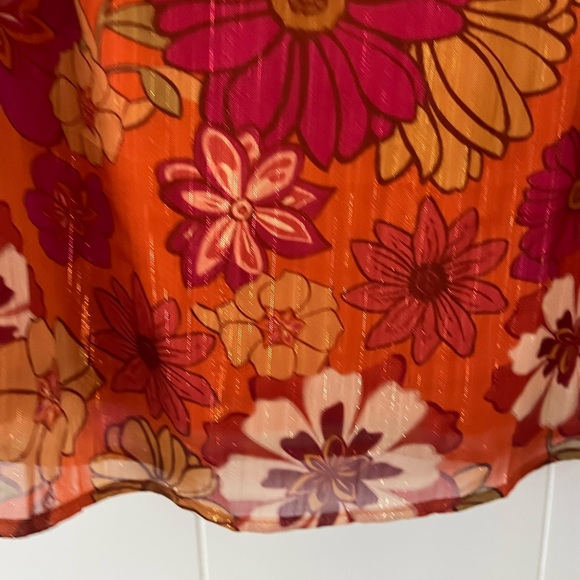 NEW BoutiqueTabitha Rust Floral Flare Sleeve Mini Dress Size Large - Picture 9 of 14